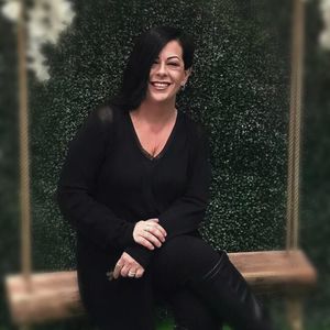 Meet your Posher, Lynette